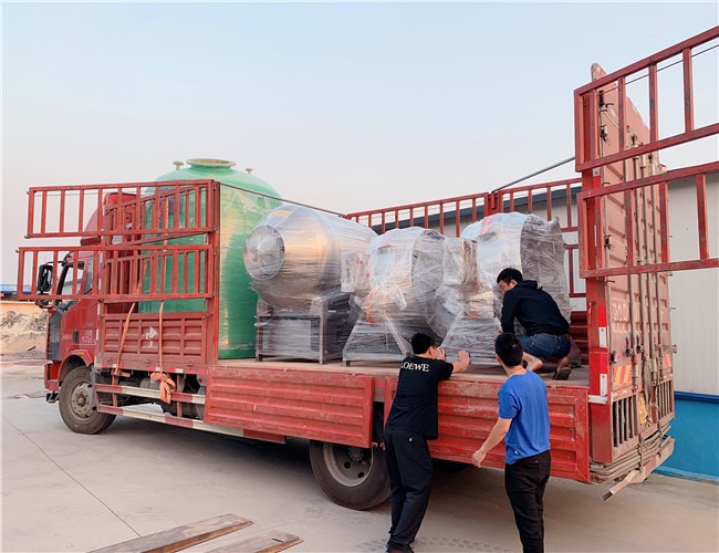 匯品1200L水冷泵變頻真空滾揉機一臺，600L可傾燃氣煮鍋2臺發(fā)往河南