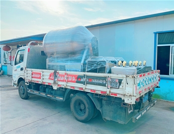 1200L真空滾揉機1臺，200L料車5臺，發(fā)往安丘