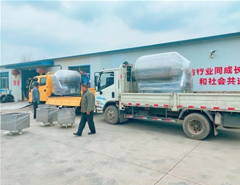 600L真空滾揉機(jī)加4臺(tái)料車發(fā)往武漢，1200L真空滾揉機(jī)發(fā)往深圳