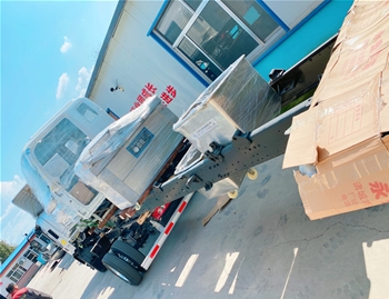 600雙室真空包裝機(jī)1臺，200L料車2臺發(fā)往河南漯河