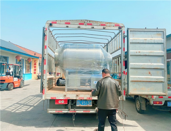 匯品600L真空滾揉機1臺，200L不銹鋼料車2臺，發(fā)貨河南許昌
