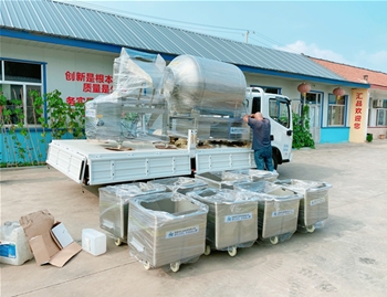 1200L真空滾揉機配液壓上料器加8臺可提升專用料車，發(fā)貨湖南常德