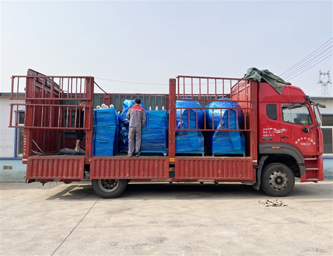 魚(yú)片加工設(shè)備6.8米整車(chē)發(fā)貨山東聊城