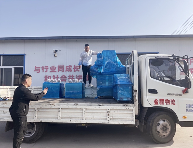 匯品新款80針鹽水注射機(jī)1臺(tái)，200L不銹鋼料車(chē)2臺(tái)發(fā)貨安徽合肥